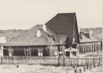 Заводская больница (в поздние годы амбулатория).jpg